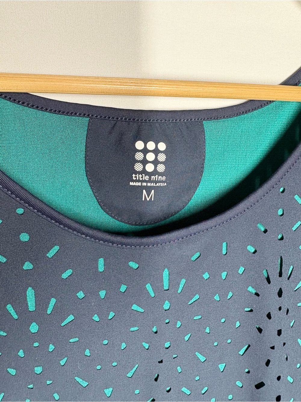 Title Nine Navy & Teal Laser-Cut Sleeveless Dress. Medium - Picture 2 of 10